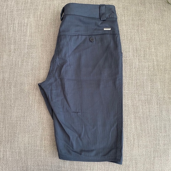 Lija Bermuda Style Short - Picture 2 of 3